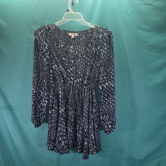 Steve Madden Womens Long Sleeve Geometric Print Dress Size M - Picture 1 of 8